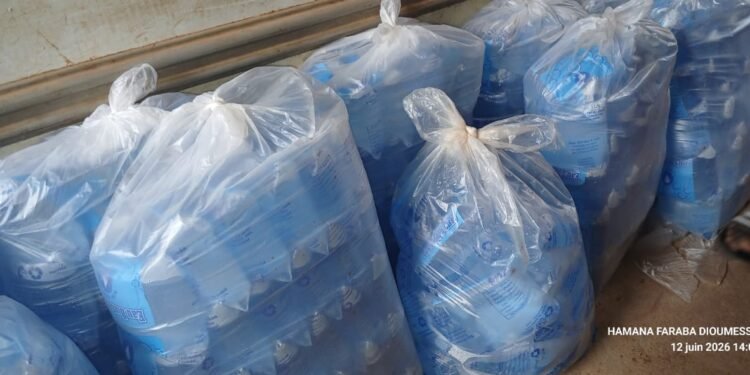 Siguiri : Hausse vertigineuse du prix des sachets d’eau, cri de cœur des vendeurs