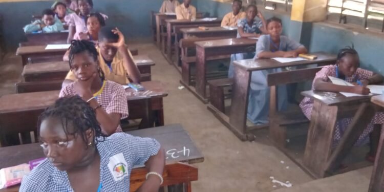 Labé : Trois personnes tuées dans une collision entre un camion-benne et une moto à Kouramangui   