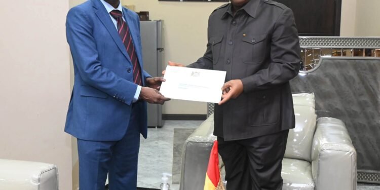 Coopération Guinée – Tchad : S.E. Dr Morissanda Kouyaté reçoit l’Envoyé spécial du Président tchadien.    