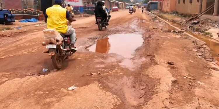 Siguiri : la dégradation des routes suscite le cri de cœur des riverains
