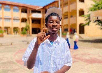 Mamou : cinquième ex æquo au bac en Sciences mathématiques, Aliou Diallo vise une carrière d’ingénieur en informatique