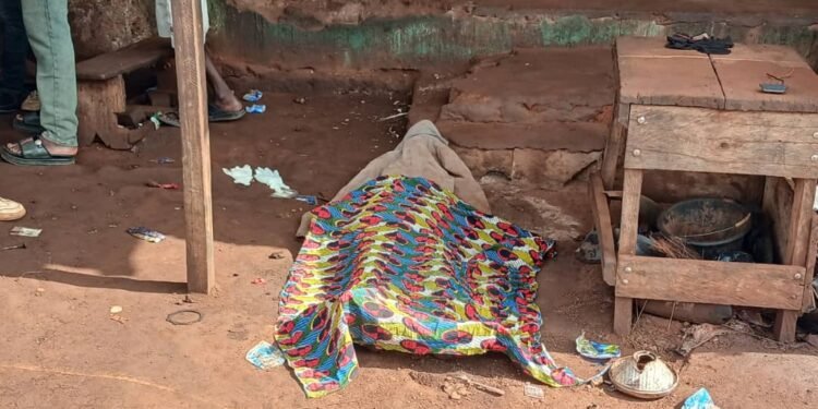 Siguiri : le corps sans vie d’un sexagénaire retrouvé dans un garage, la piste d’une mort naturelle privilégiée