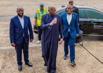 Côte d&rsquo;Ivoire : Amadou Oury Bah représente Mamadi Doumbouya aux festivités du 66ᵉ anniversaire de l&rsquo;indépendance