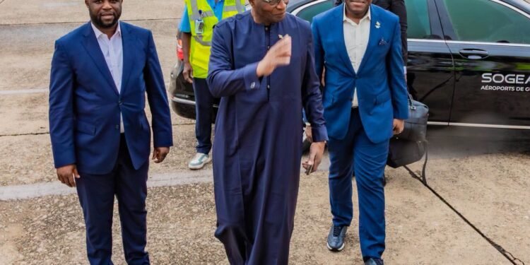 Côte d&rsquo;Ivoire : Amadou Oury Bah représente Mamadi Doumbouya aux festivités du 66ᵉ anniversaire de l&rsquo;indépendance