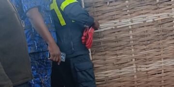 Labé : un nouveau-né retrouvé vivant dans les toilettes d&rsquo;une concession à Doguora, une enquête ouverte pour retrouver la mère