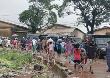 Dar-Es-Salam : des habitants et des victimes de l’éboulement relogés