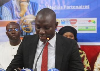 Mamadou Thug distingué : le Prix Miroir Guinée de l’Excellence récompense son engagement pour la culture