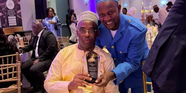 Guinéens d’Excellence Awards : L’humoriste Mamadou Thug distingué à Maryland pour son engagement culturel