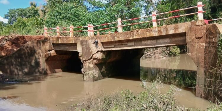 KISSIDOUGOU-KOUROUSSA : Un pont neuf de plusieurs milliards s&rsquo;affaisse       
