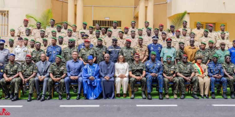 École de guerre de Guinée : une première promotion entre en formation