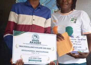 ÉDUCATION | L’ONG AKADEC RÉCOMPENSE LES MEILLEURS ÉLÈVES DE SA COMMUNAUTÉ RÉSIDANT À CONAKRY   