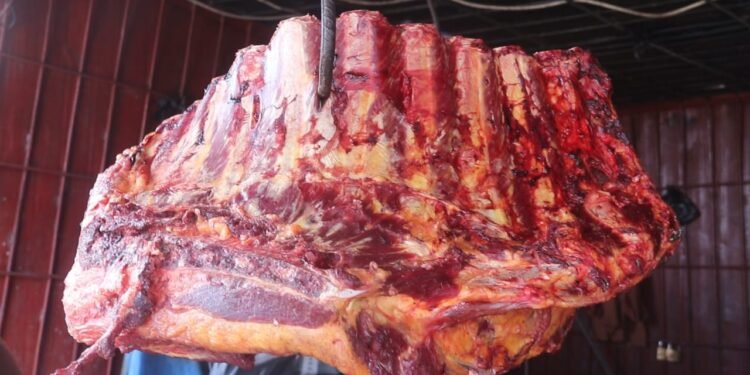 Conakry : Le kilo de viande à 80 000 GNF, un boucher brise le silence et désigne le vrai coupable   